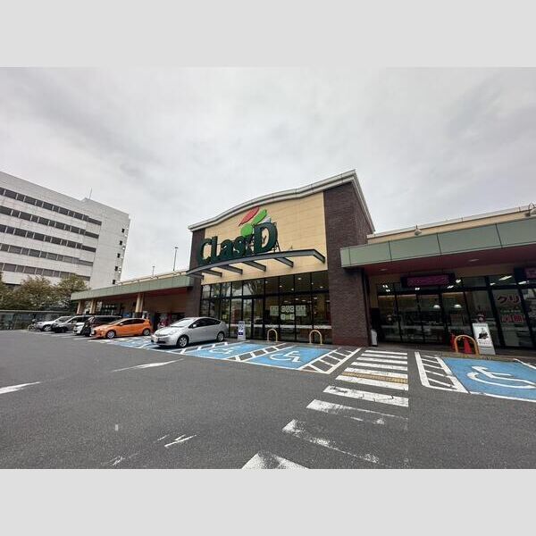 近くにクラシード(152m)あり