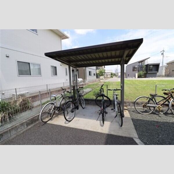 近くに駐輪場あり