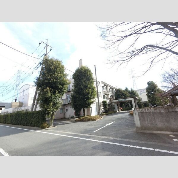 近くに関越中央病院(197m)あり