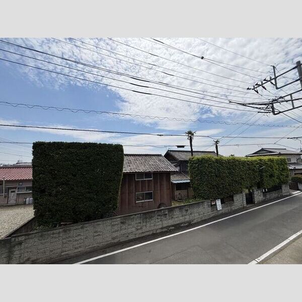 近くにバルコニーからの眺望あり