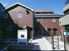 レオパレスピアチェーレの外観画像