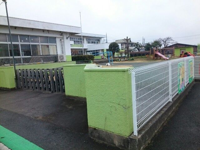 近くの市立中川保育所まで500m(徒歩7分)