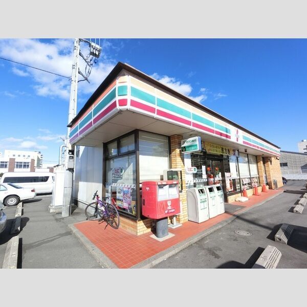 近くにセヴン・イレブン前橋問屋町店(481m)あり