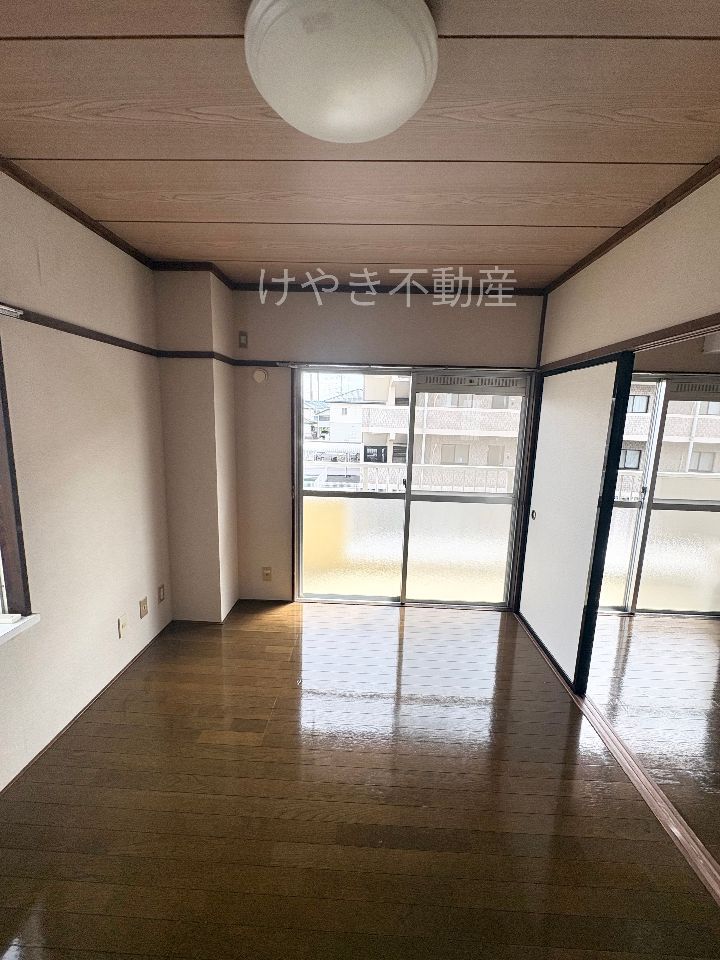 洋室