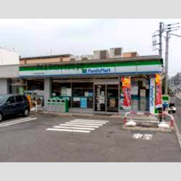近くに【コンビニエンスストア】ファミリーマート 大田上池台四丁目店あり