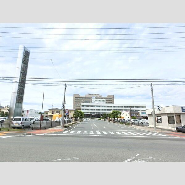 近くに伊勢崎市民病院あり