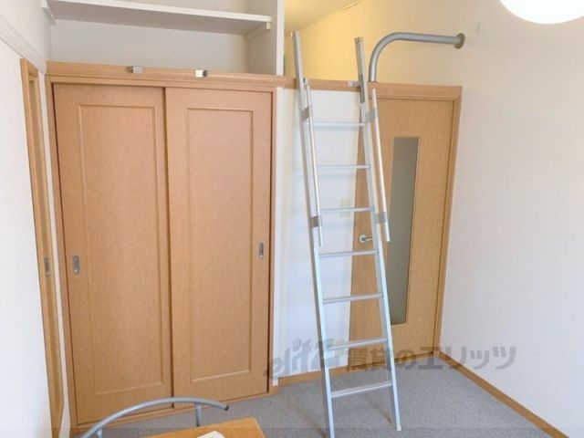 ベッドルーム