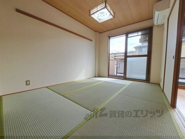 ベッドルーム