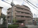 グラン・コート富雄の外観