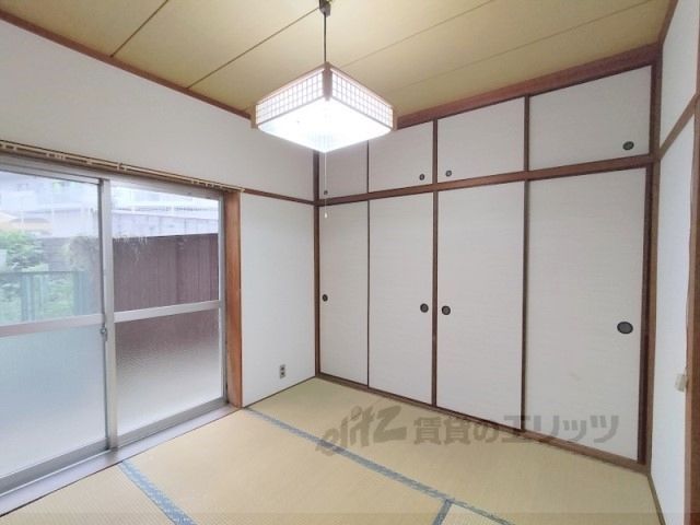 ベッドルーム