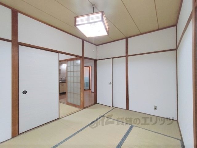 ベッドルーム