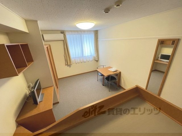 ベッドルーム