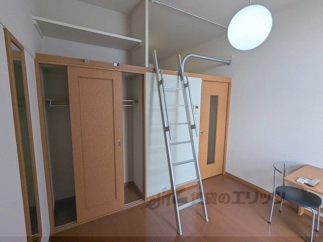 ベッドルーム