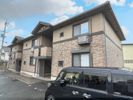 ロイヤルヴィレッジ C棟の外観