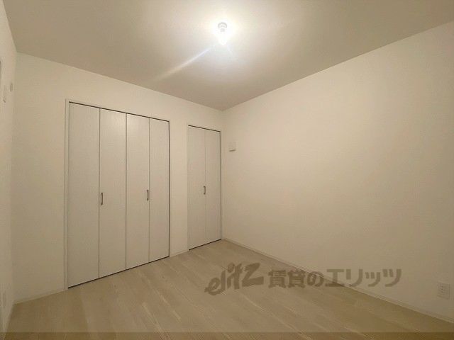 ベッドルーム
