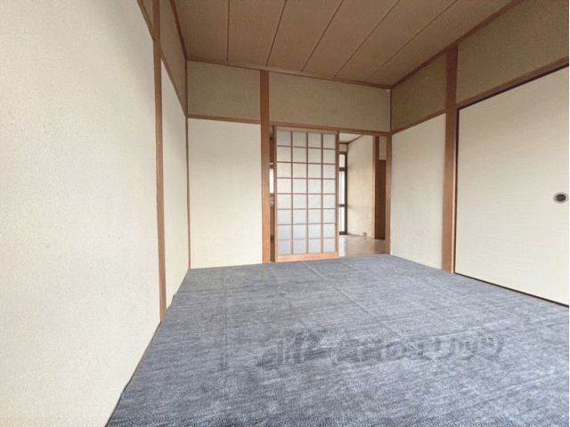 ベッドルーム