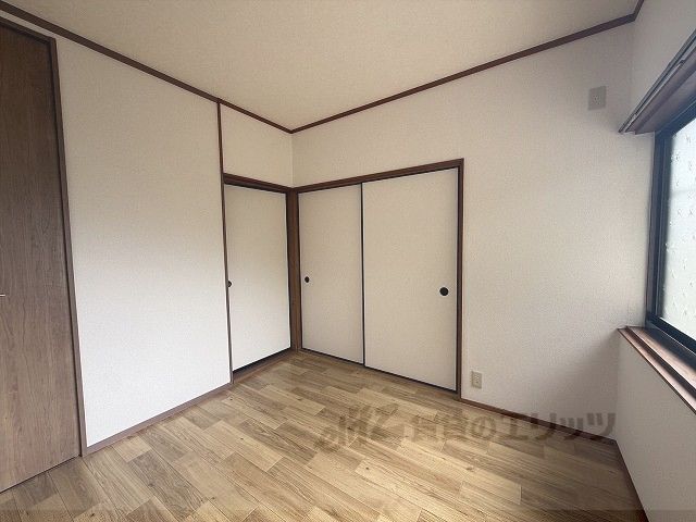 ベッドルーム