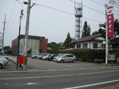 近くの秋田銀行 十文字支店まで500m(徒歩7分)