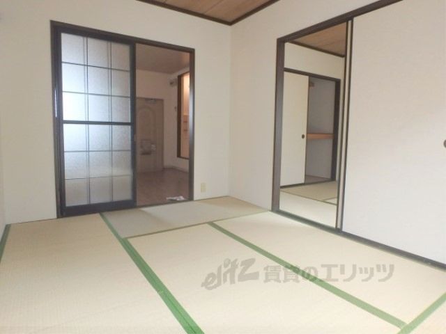 ベッドルーム