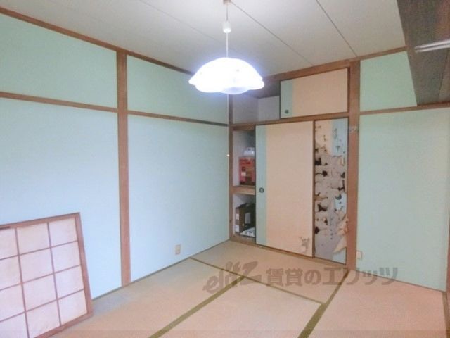 ベッドルーム