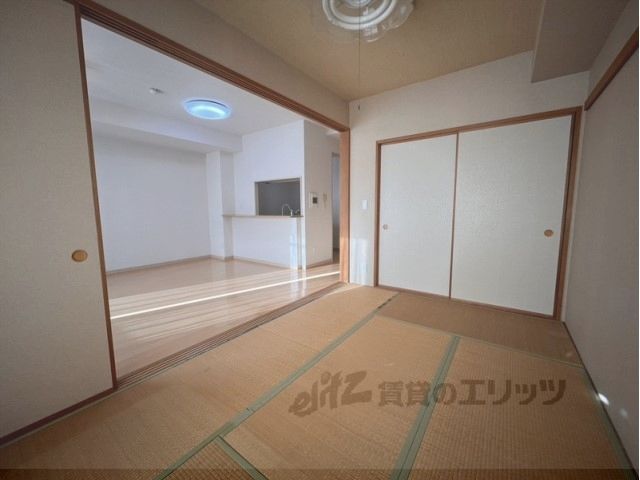 ベッドルーム