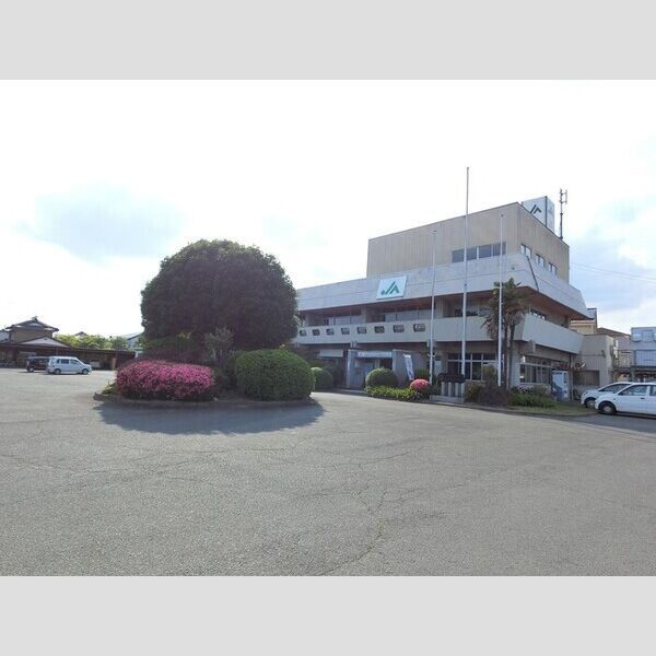 近くにJAはぐくみ群馬支店(669m)あり