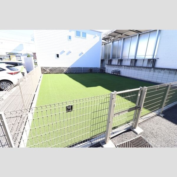 近くにドッグランあり