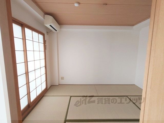 ベッドルーム