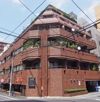 ロイヤルハイツ新宿御苑の外観