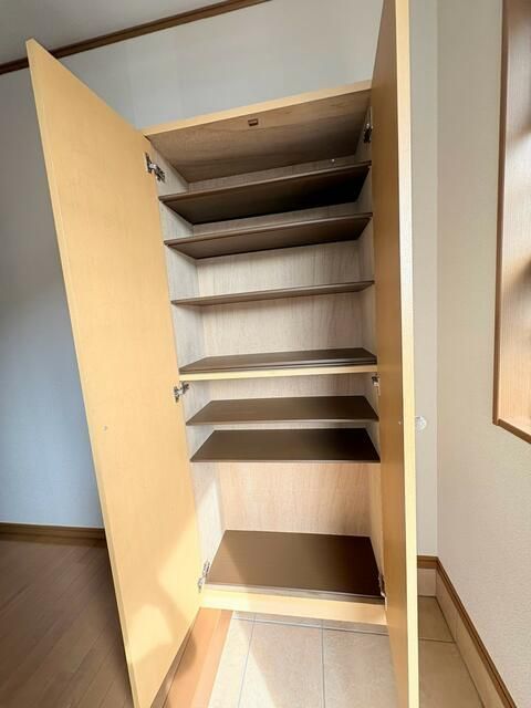 収納