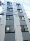 Latias日暮里の外観