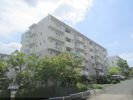 平城左京団地03号棟の外観