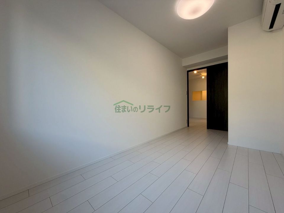 ベッドルーム
