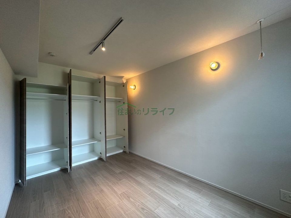 ベッドルーム