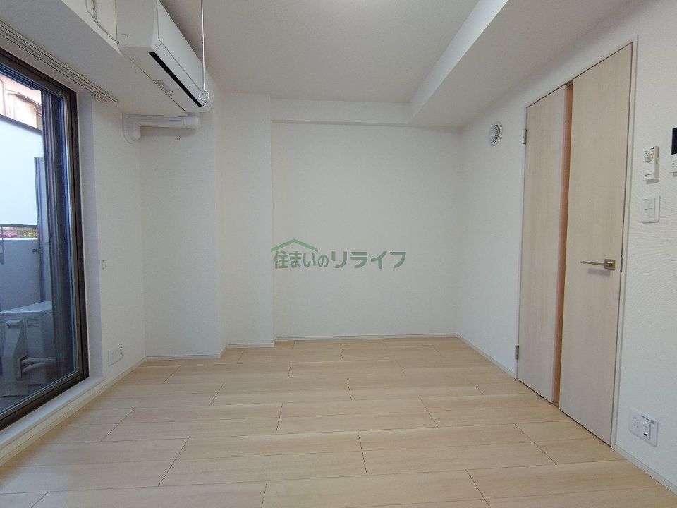 ベッドルーム