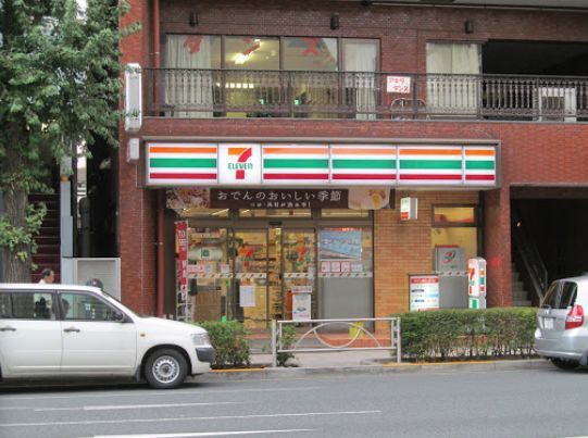 近くのセブンイレブン台東蔵前３丁目店まで160m（徒歩2分）