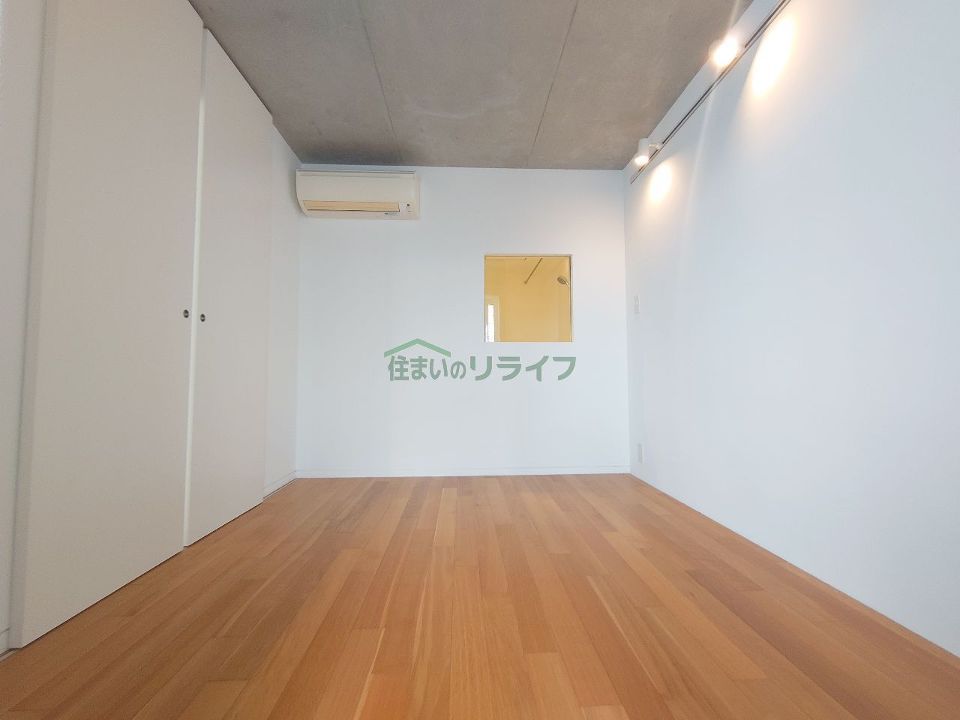 ベッドルーム