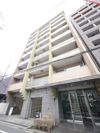 パレステュディオ新宿御苑駅前の外観