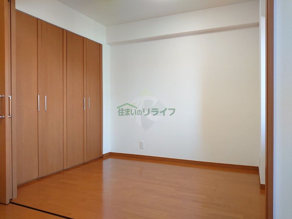 ベッドルーム