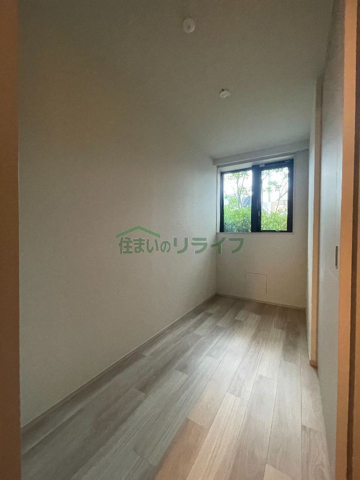 ベッドルーム
