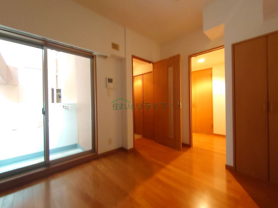 ベッドルーム