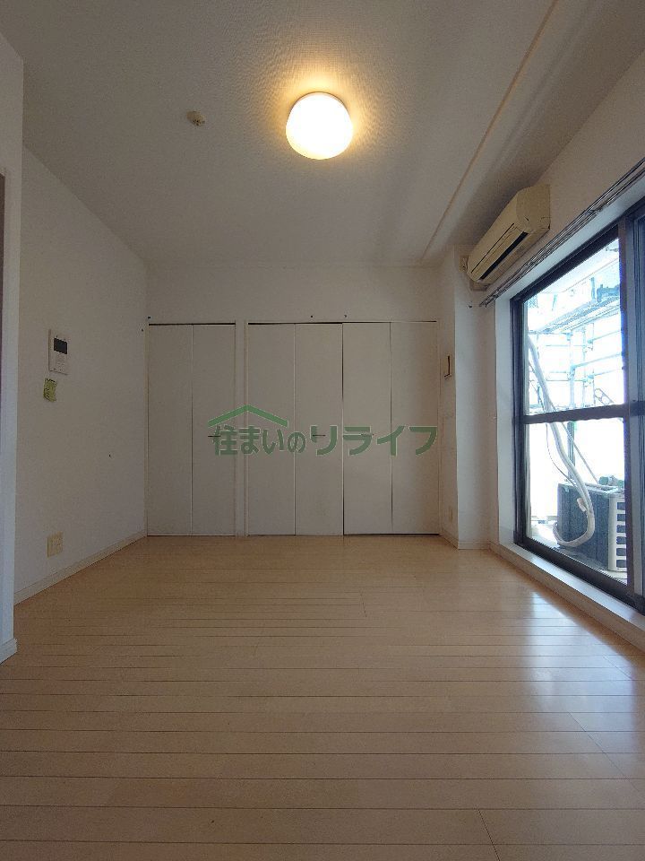 ベッドルーム