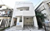 セレブラーレ町屋の外観