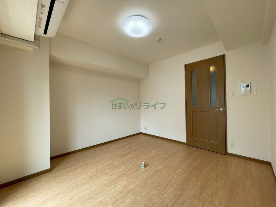 ベッドルーム
