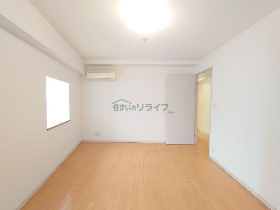 ベッドルーム