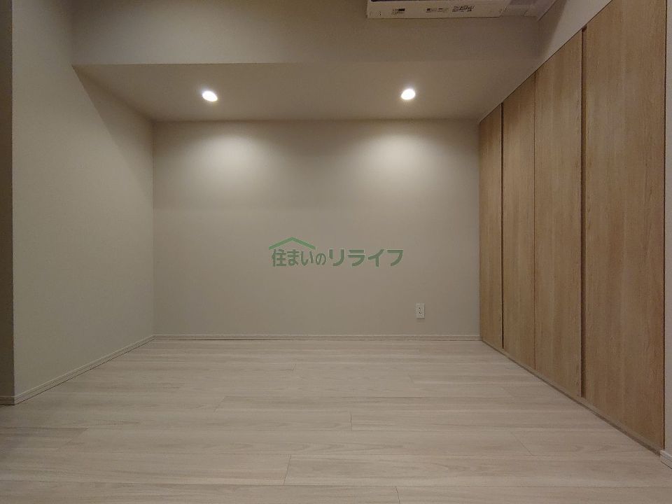 ベッドルーム