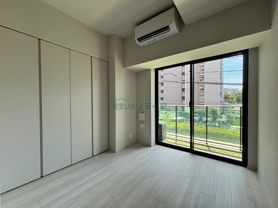 ベッドルーム