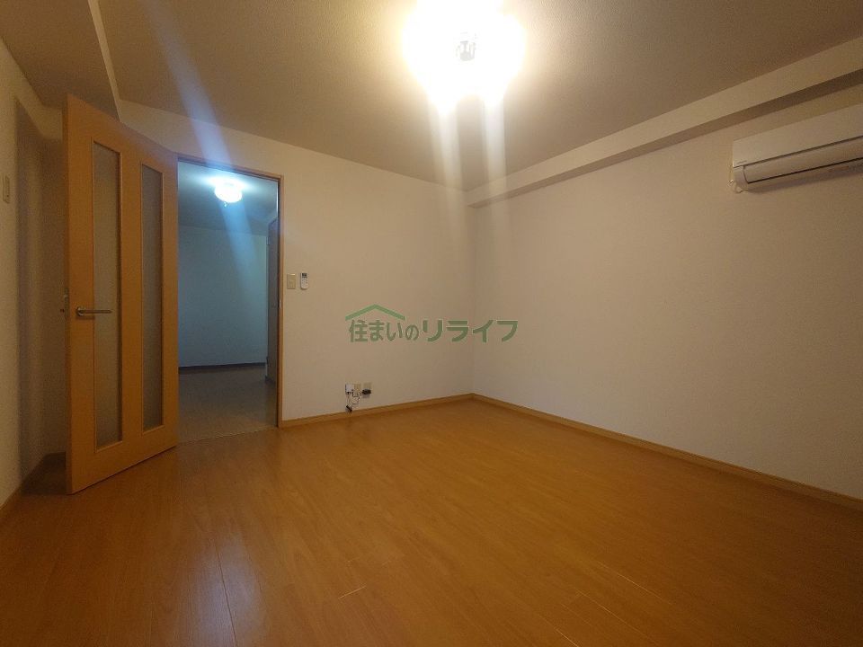 ベッドルーム