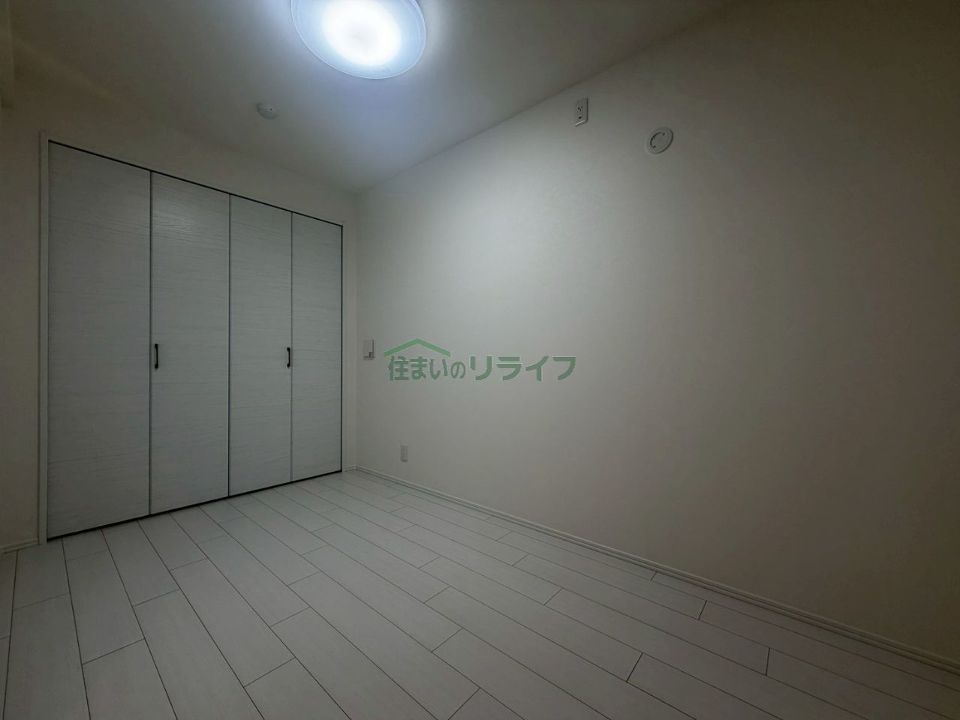 ベッドルーム