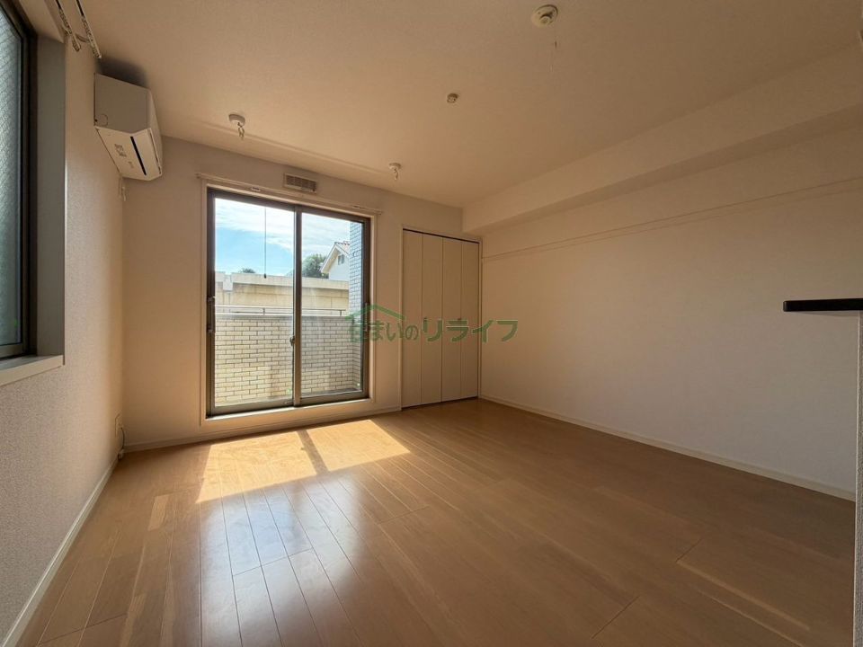 ベッドルーム